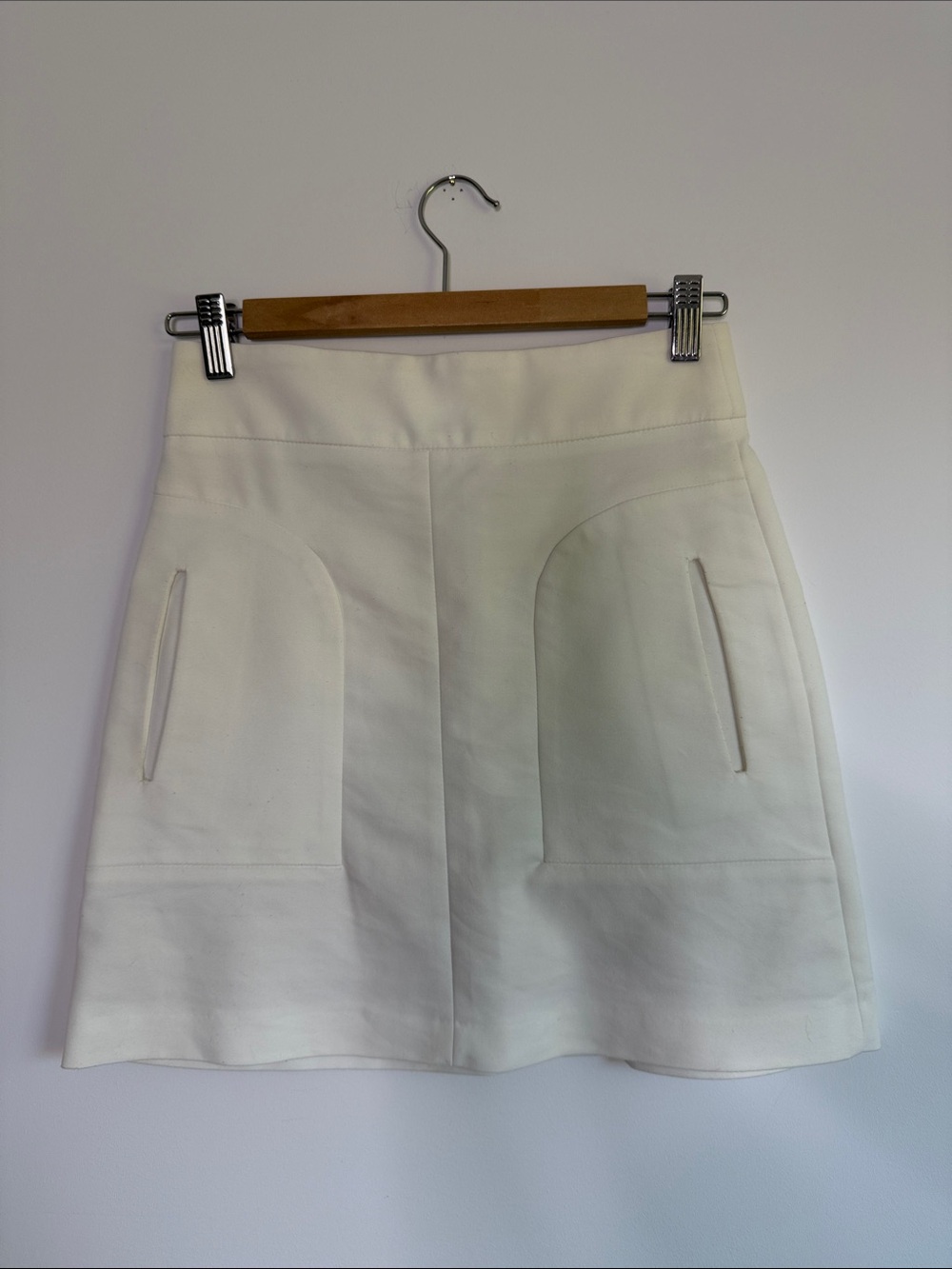 Zara Women’s White A-Line Skirt